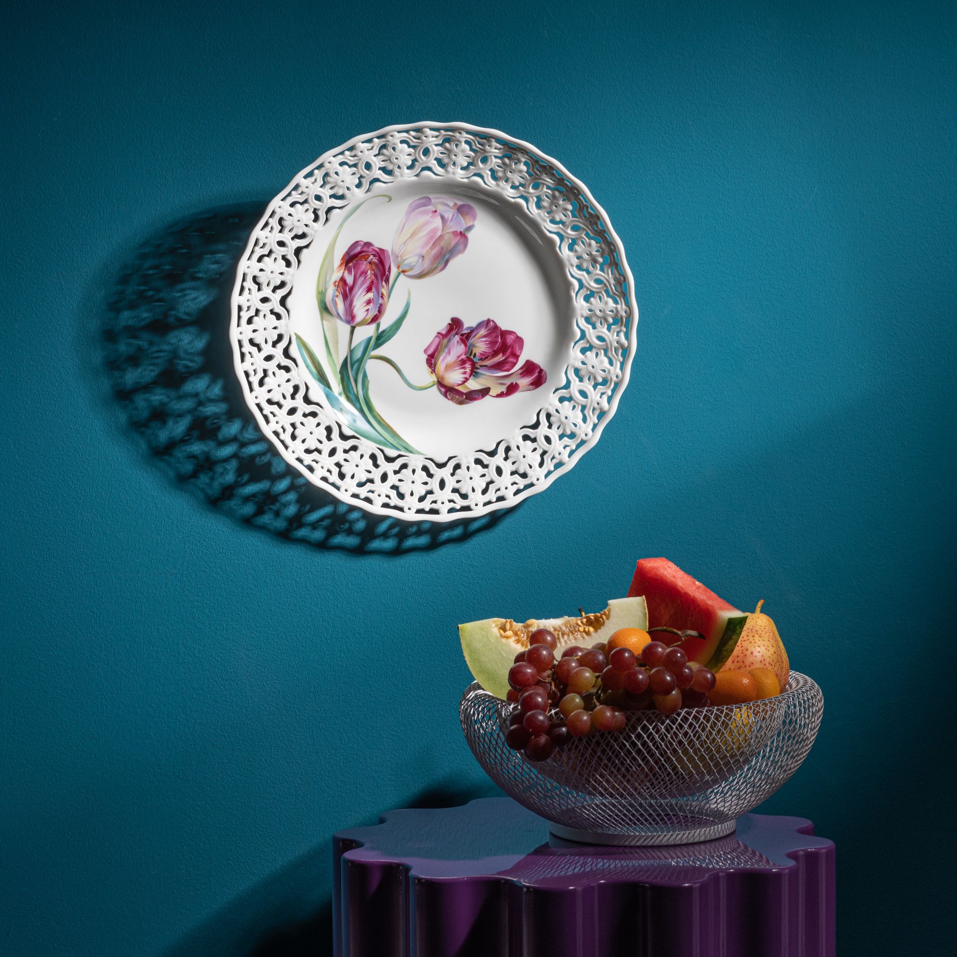 LIMITED EDITION WALL PLATE, TULIPS