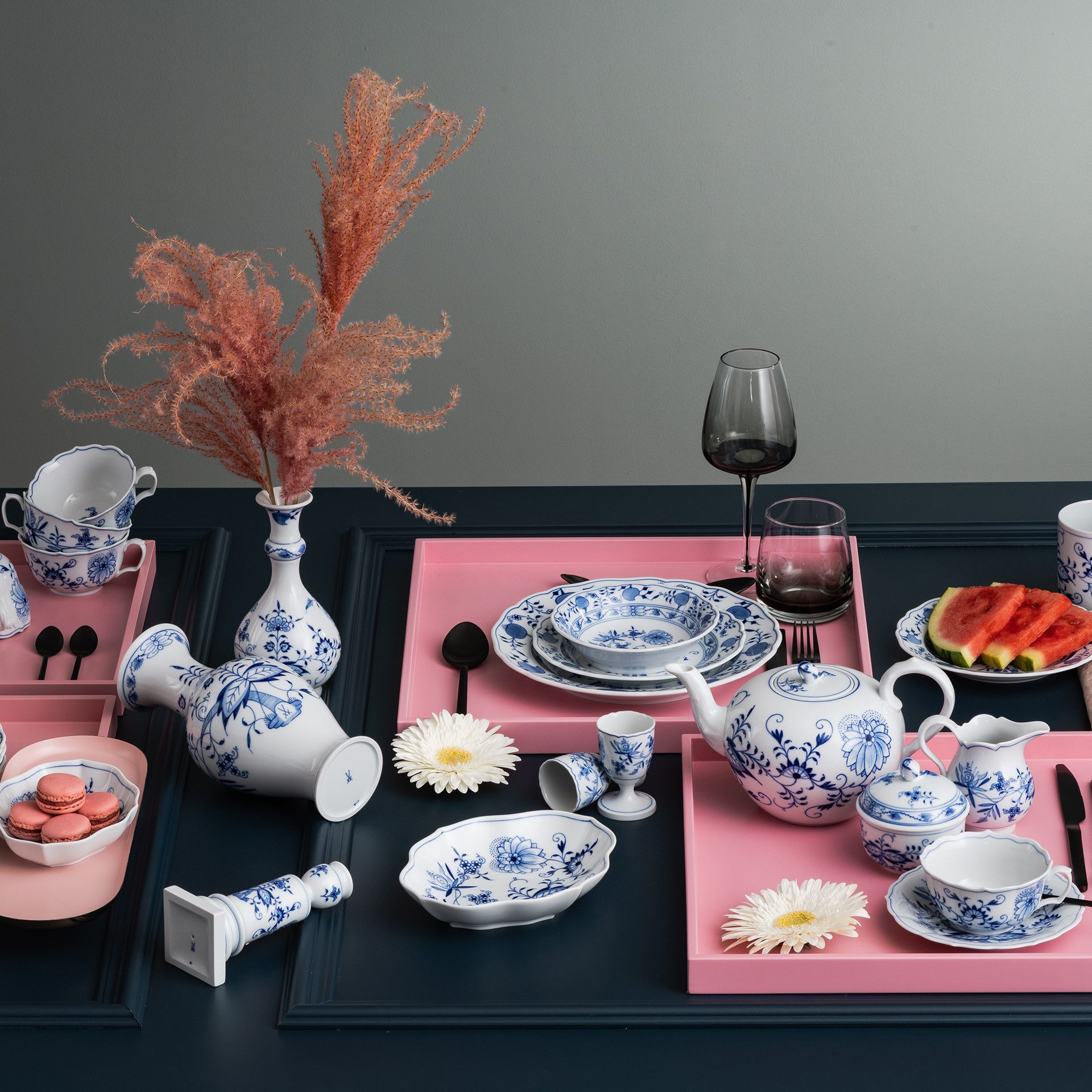 NEW CUTOUT ONION PATTERN ESPRESSO SET