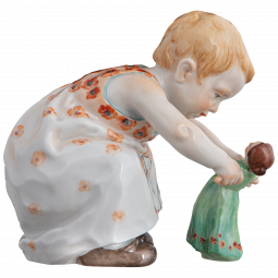 MINIATURE HENTSCHEL CHILDREN CHILD WITH DOLL
